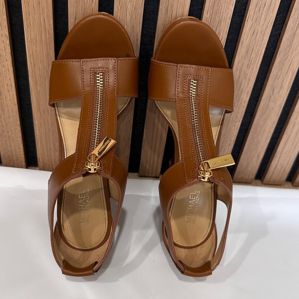 Michael Kors Brown Leather Heels Sandals Round Block Heel Platform Size 5.5M - Picture 4 of 15
